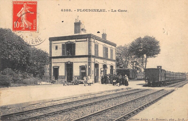 Carte postale ancienne Plouigneau - La Gare - cliché rare à Plouigneau