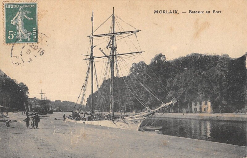 Carte postale ancienne Morlaix - Bateaux Au Port à Morlaix