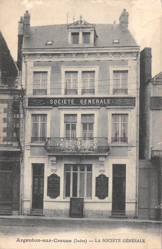 Carte postale ancienne Argenton Sur Creuse - La Societe Generale - Banque à Argenton-sur-Creuse