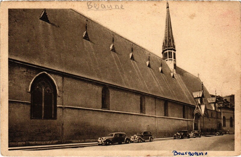 Carte postale ancienne Beaune L'Hotel-Dieu France à Beaune