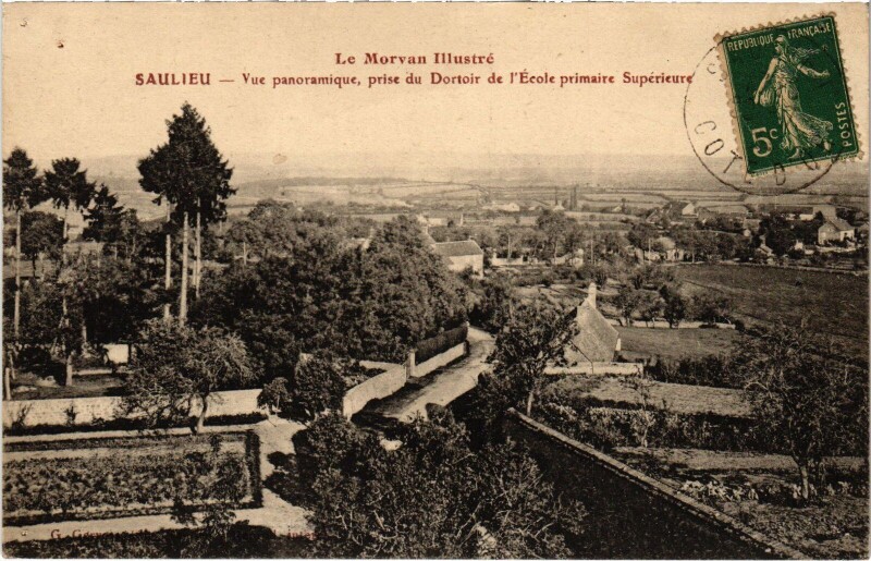 Carte postale ancienne Saulieu Vue panoramique,prise du Dortoir de l'Ecole France à Saulieu