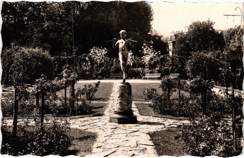 Carte postale ancienne Dijon Jardin de l'Arguebuse France à Dijon