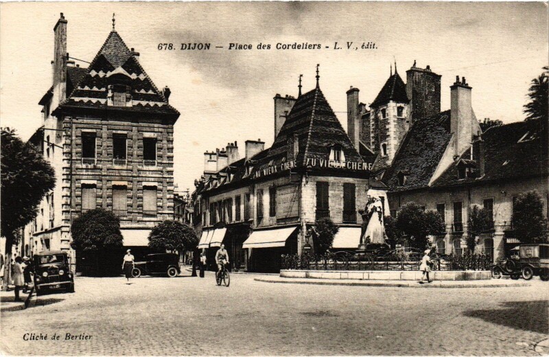 Carte postale ancienne Dijon Place des Cordeliers France à Dijon
