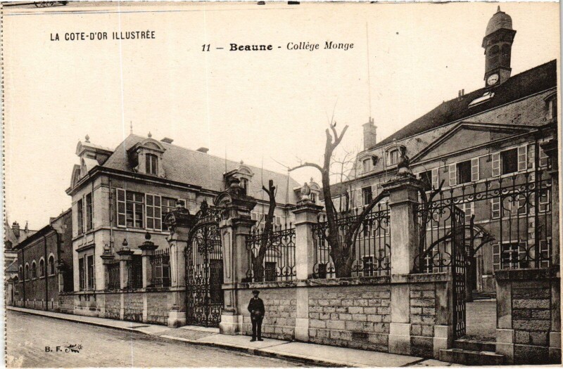 Carte postale ancienne Beaune College Monge France à Beaune