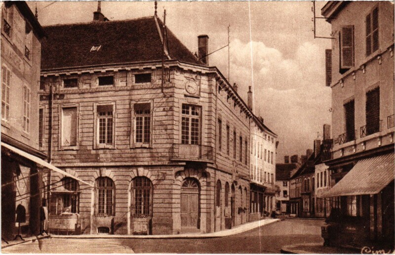Carte postale ancienne Saulieu La Mairie France à Saulieu