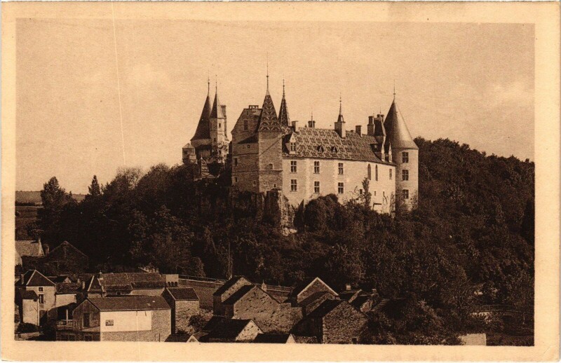 Carte postale ancienne La Rochepot Chateau France à La Rochepot