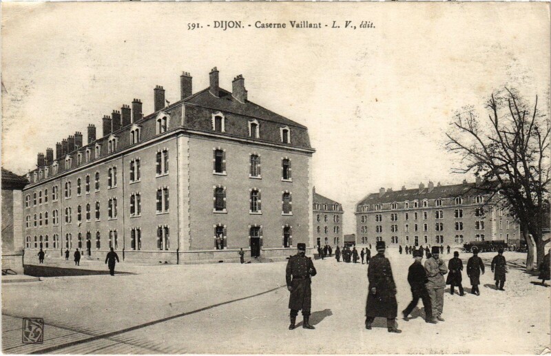 Carte postale ancienne Dijon Caserne Vaillant France à Dijon