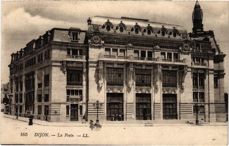 Carte postale ancienne Dijon La Poste France à Dijon