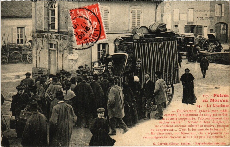 Carte postale ancienne Saulieu Foires en Morvan-Le Charlatan France à Saulieu