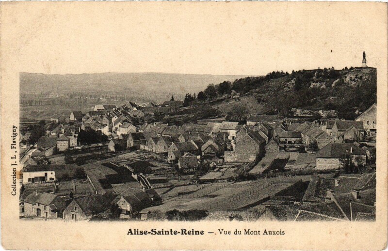 Carte postale ancienne Alise-Sainte-Reine Vue du Mont Auxois France à Alise-Sainte-Reine