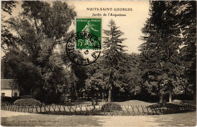 Carte postale ancienne Nuits Saint-Georges Jardin de l'Aquebuse France à Nuits-Saint-Georges