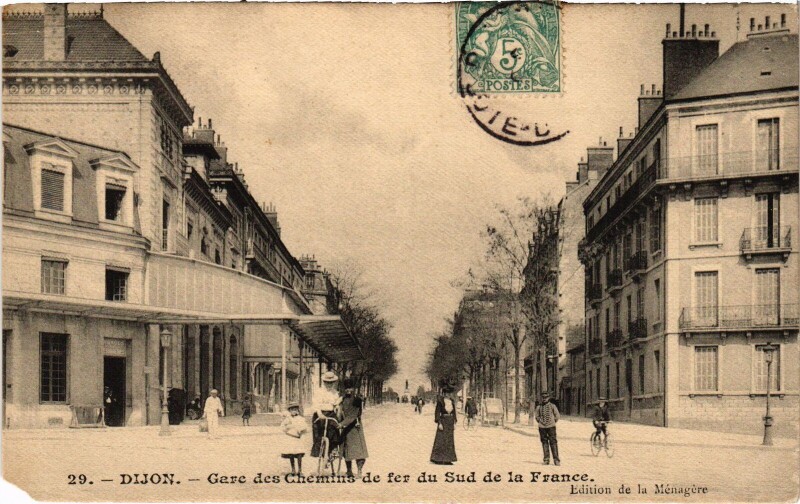 Carte postale ancienne Dijon Gare des Chemins de fer du Sud de la France France à Dijon