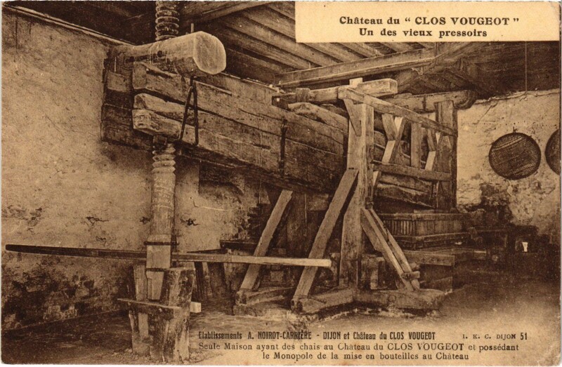 Carte postale ancienne Dijon Chateau du Clos Vougeot France à Dijon