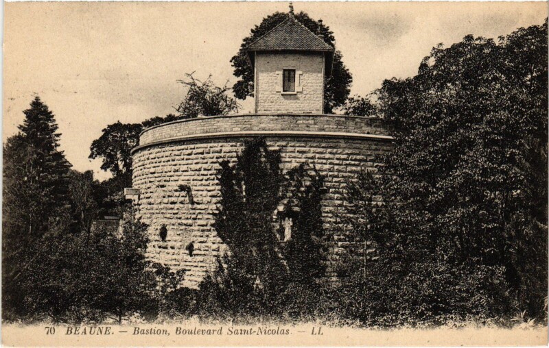 Carte postale ancienne Beaune Bastion Boulevard Saint-Nicolas France à Beaune