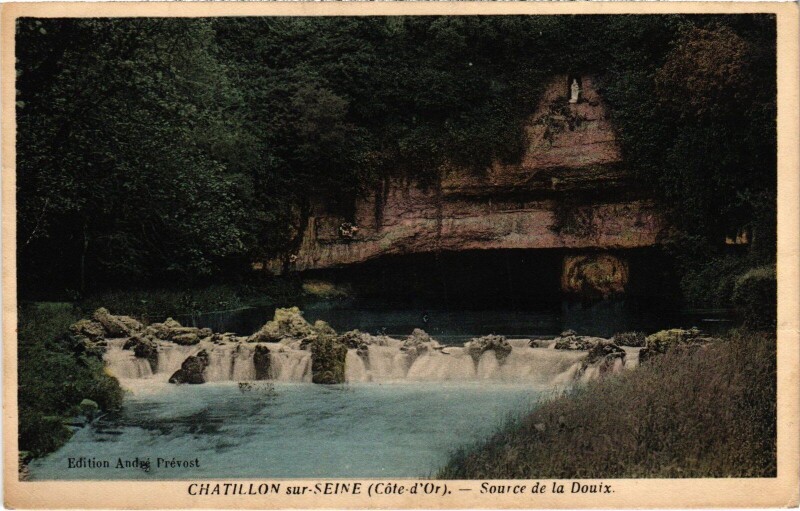 Carte postale ancienne Chatillon s Seine Source de la Douix France