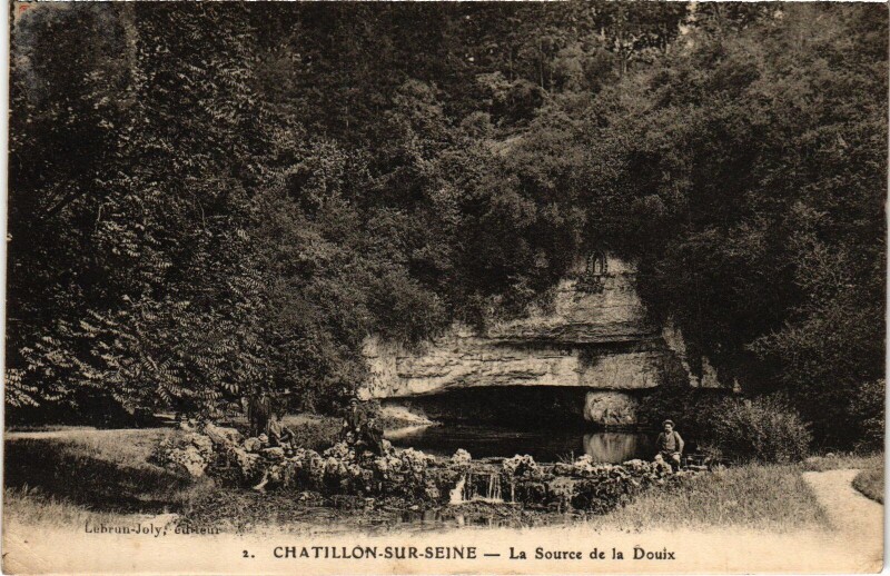 Carte postale ancienne Chatillon s Seine La Source des Ducs France