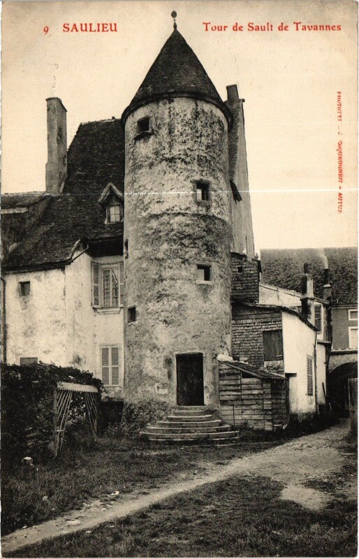 Carte postale ancienne Saulieu Tour de Sault de Tavannes France à Saulieu