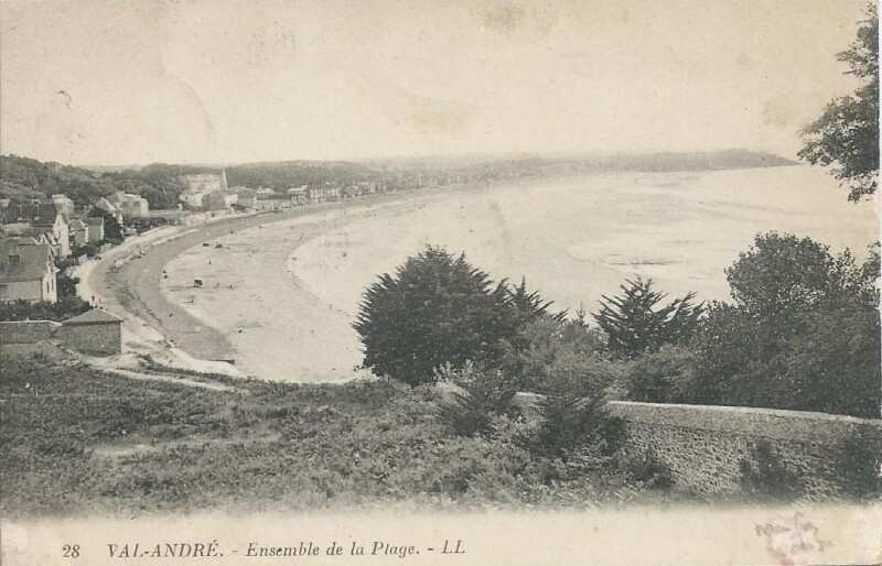 Carte postale ancienne Val-André - Ensemble de la plage à Pléneuf-Val-André
