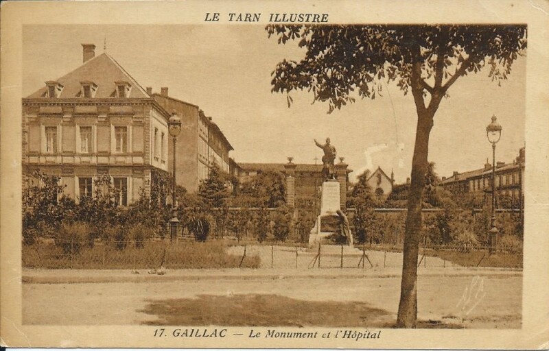Carte postale ancienne Le Monument et l'Hôpital à Gaillac