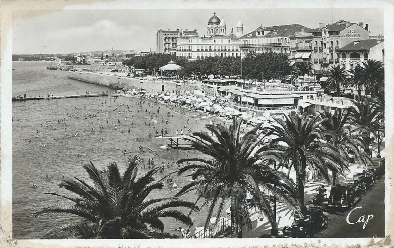 Carte postale ancienne Les Bains à Saint-Raphaël
