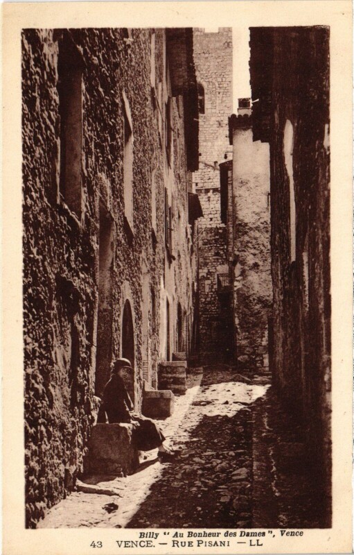 Carte postale ancienne Vence Rue Pisani à Vence
