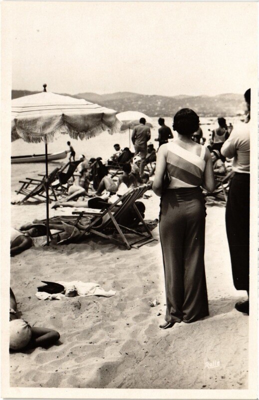 Carte postale ancienne Cote d'Azur Sur la Plage