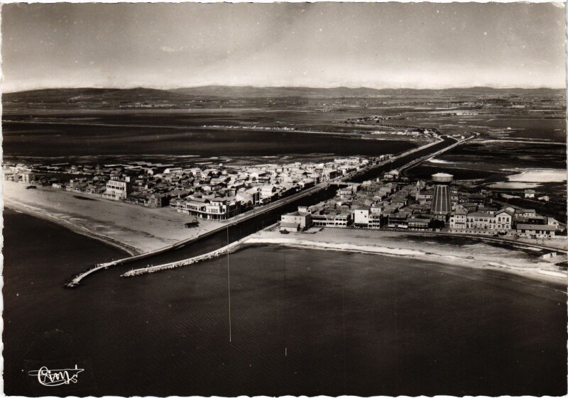 Carte postale ancienne Palavas-les-Flots vue générale aérienne à Palavas-les-Flots