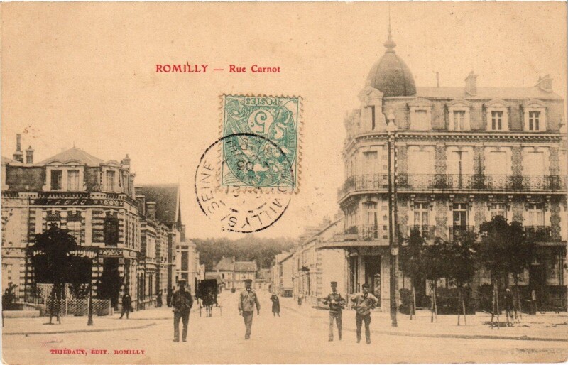 Carte postale ancienne Romilly Rue Carnot