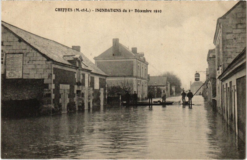 Carte postale ancienne Cheffes Inondations à Cheffes