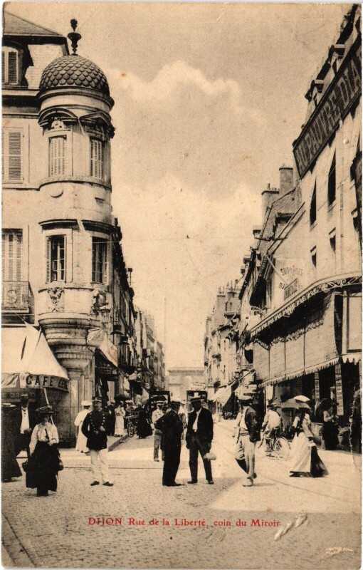 Carte postale ancienne Dijon Rue de la Liberté à Dijon