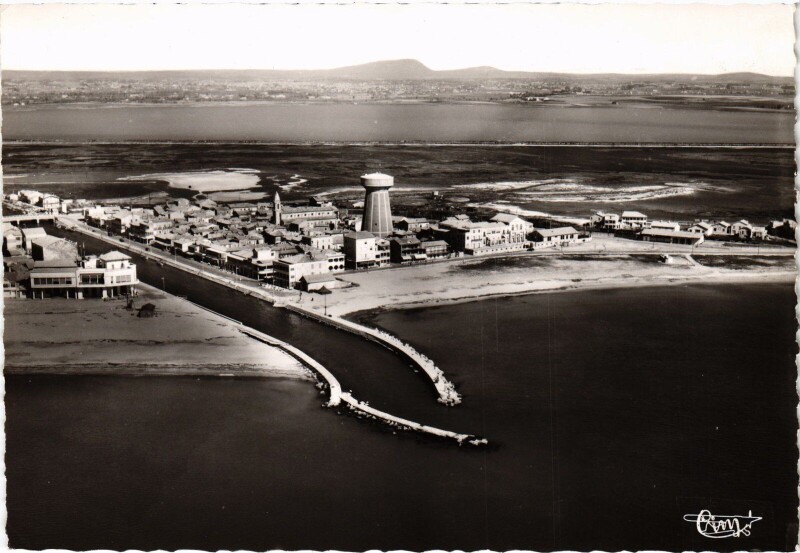 Carte postale ancienne Palavas-les-Flots vue aérienne sur le Port à Palavas-les-Flots