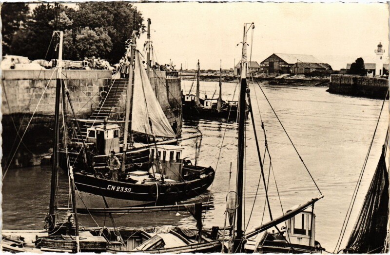 Carte postale ancienne Honfleur Arrivée à Honfleur