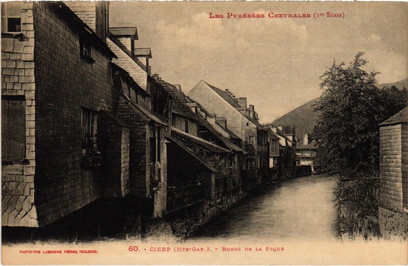 Carte postale ancienne Cierp Bords de la Pique