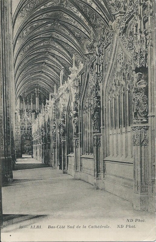 Carte postale ancienne Bas-Côté Sud de la Cathédrale à Albi