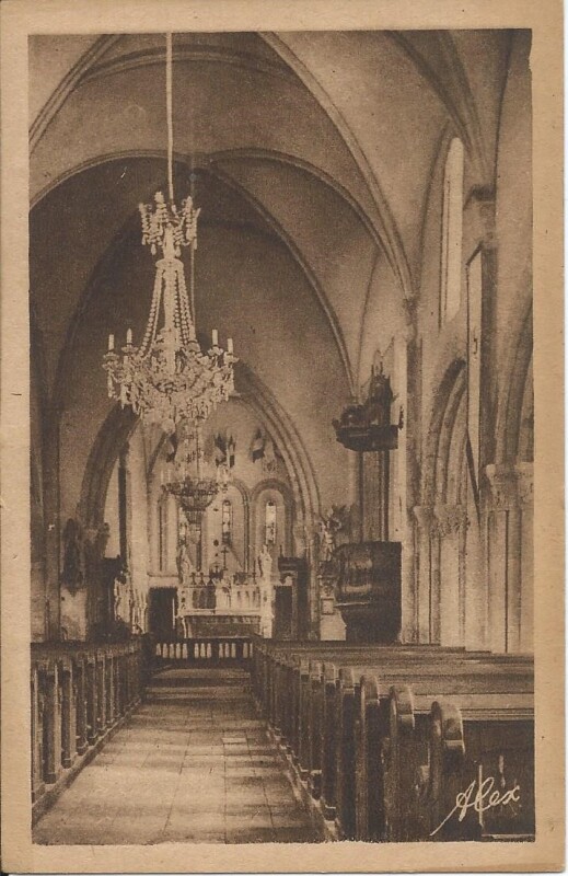 Carte postale ancienne Barneville - Intérieur de l'Eglise à Barneville-Carteret