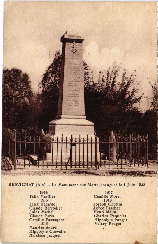 Carte postale ancienne Servignat Le Monument aux morts à Servignat