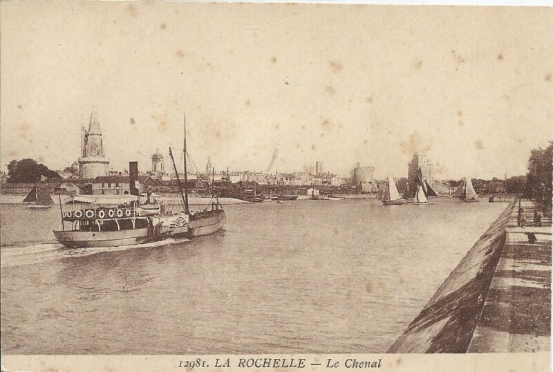 Carte postale ancienne Le Chenal à La Rochelle