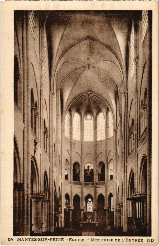 Carte postale ancienne Mantes-la-Jolie Interieur de l'Eglise à Mantes-la-Jolie