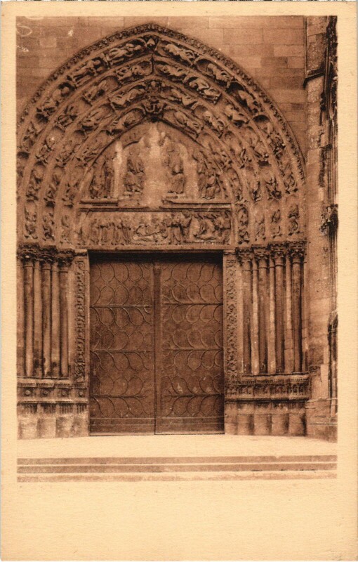 Carte postale ancienne Mantes-la-Jolie L'Eglise Notre-Dame - Portail Central à Mantes-la-Jolie