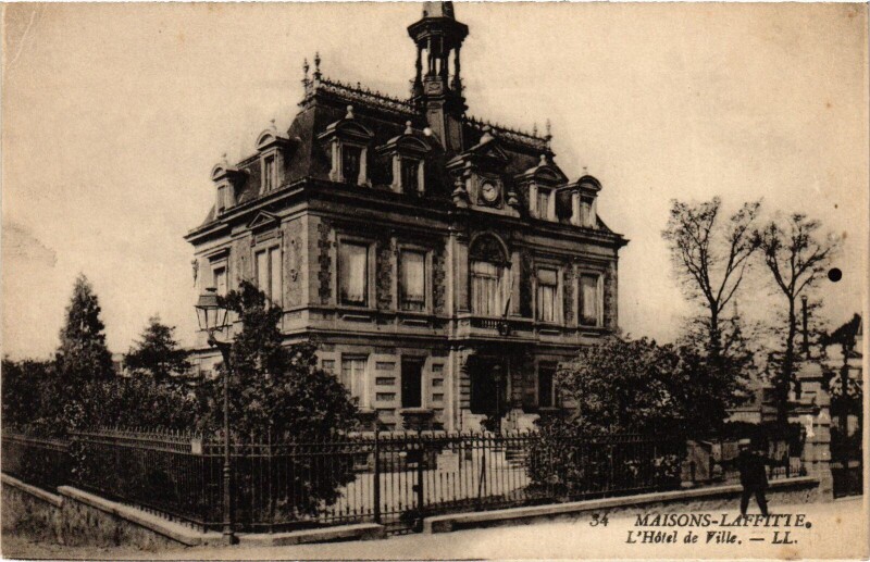 Carte postale ancienne Maisons-Laffitte Hotel de Ville à Maisons-Laffitte