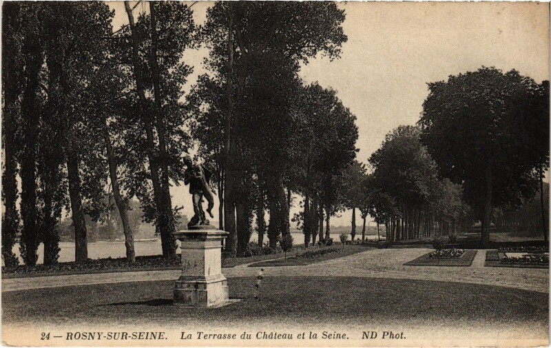 Carte postale ancienne Rosny-sur-Seine La Terrasse du Chateau et la Seine à Rosny-sur-Seine