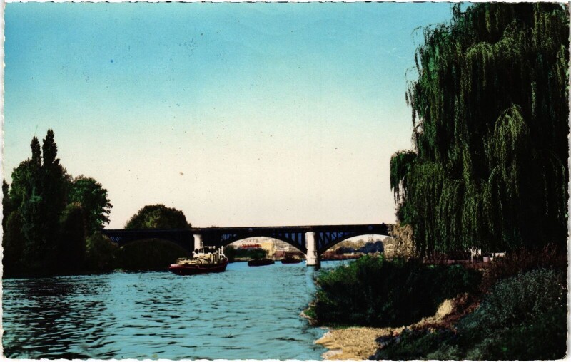 Carte postale ancienne Chatou Bord de Seine à Chatou