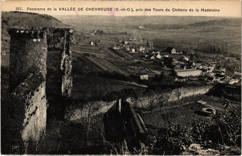 Carte postale ancienne Panorama de la Vallee de Chevreuse à Chevreuse