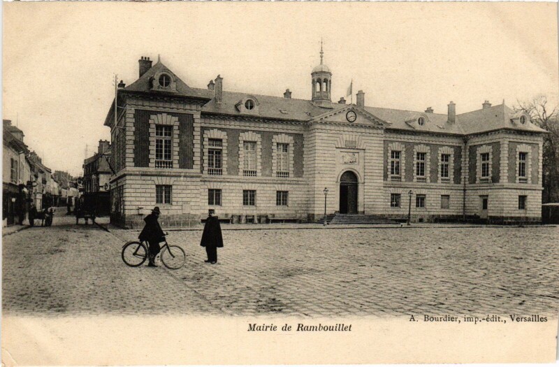 Carte postale ancienne Rambouillet Mairie à Rambouillet