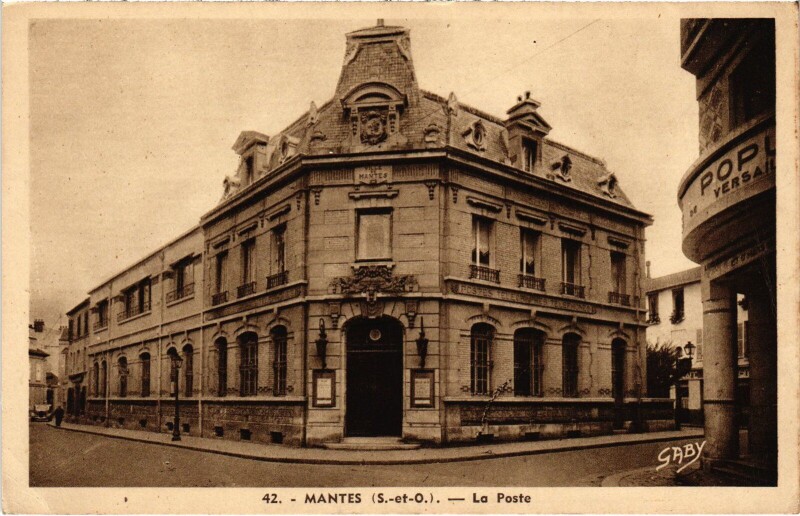 Carte postale ancienne Mantes-la-Jolie La Poste à Mantes-la-Jolie