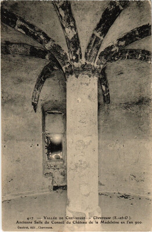 Carte postale ancienne Chevreuse Chateau de la Madeleine - Interieur à Chevreuse