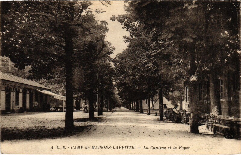 Carte postale ancienne Maisons-Laffitte Camp - La Cantine et le Foyer à Maisons-Laffitte