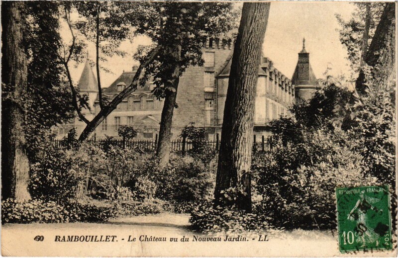 Carte postale ancienne Rambouillet Chateau vu du Nouveau Jardin à Rambouillet