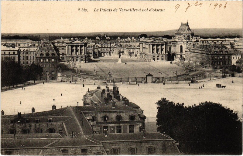 Carte postale ancienne Versailles Le Palais de Versailles a Vol d'Oiseau à Versailles