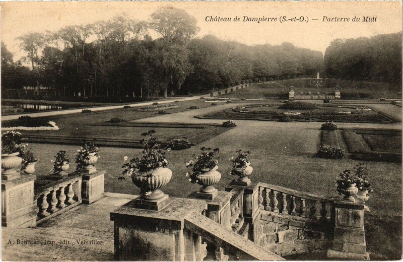 Carte postale ancienne Dampierre Chateau - Parterre du Midi